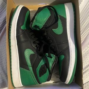 Pine green retro 1